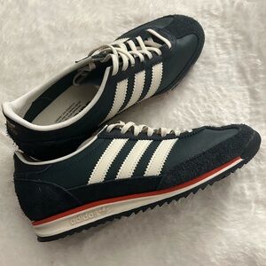 Adidas W SL 72 OG Sneakers -Mineral Green/Off White. Size 7.5